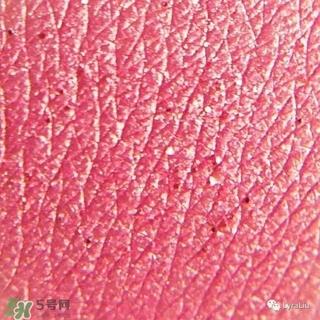 huda beauty玫瑰金眼影盘眼妆教程_试色图