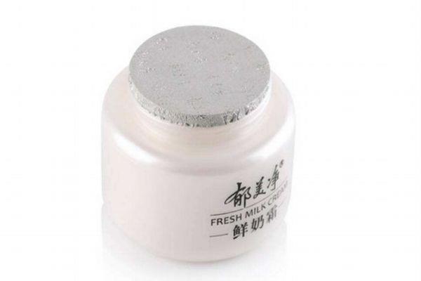 乳和霜哪个可以不用 霜和乳有什么区别 乳和霜哪个可以不用 霜和乳有什么区别