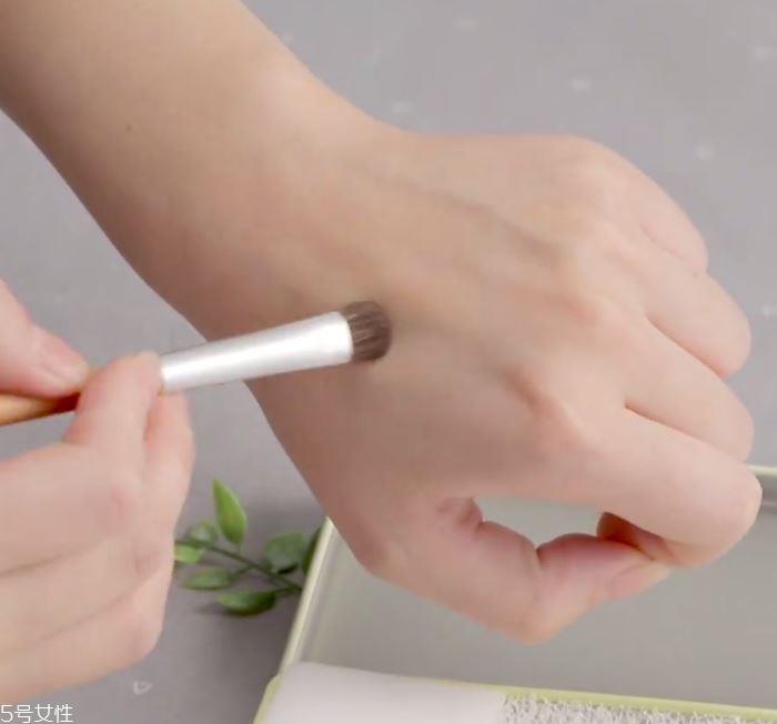 化妆刷怎么干洗 化妆刷干洗技巧 化妆刷怎么干洗 化妆刷干洗技巧