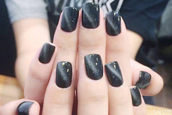 猫眼石美甲的做法是什么 猫眼石美甲多少钱 猫眼石美甲的做法是什么 猫眼石美甲多少钱