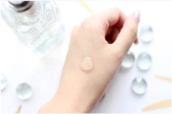 倩碧透明黄油好用吗 倩碧透明黄油使用评测 倩碧透明黄油好用吗 倩碧透明黄油使用评测