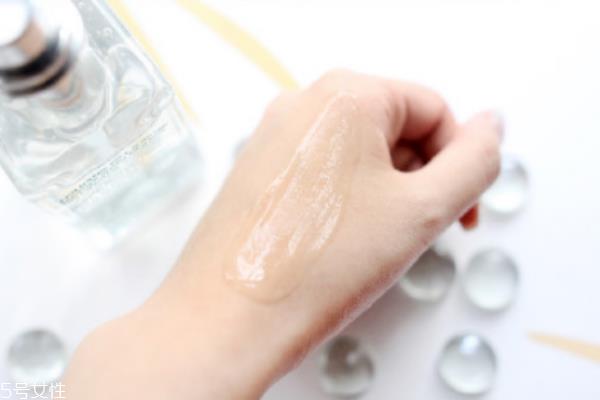 倩碧透明黄油好用吗 倩碧透明黄油使用评测 倩碧透明黄油好用吗 倩碧透明黄油使用评测