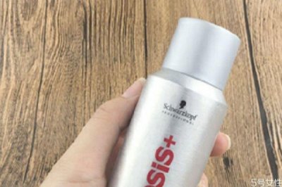 ​烫发定型药水停留多久 定型水可以定型多久