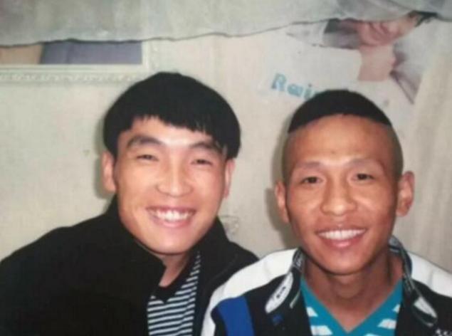 宋小宝的小舅子是赵本山最丑徒弟,颜值超低的他妻子却美过范冰冰