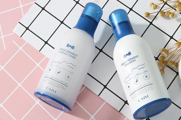 敷面膜之前要用爽肤水吗 敷面膜之前用爽肤水的好处