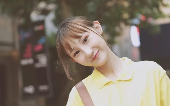 00后音乐人开始爆红网络!这一波的领先者为何是陈雪凝?