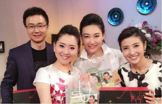 央视名嘴刚强娶北京台当家花旦,春妮41岁产子,红娘竟是月亮姐姐