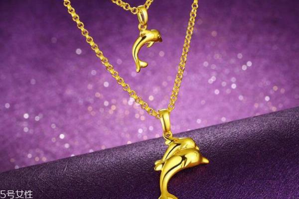 圆脸适合什么黄金项链 选对款式瘦一圈 圆脸适合什么黄金项链 选对款式瘦一圈