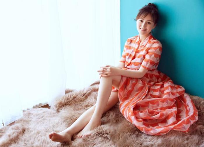 她被称小张柏芝，因一事被于正骂“老女人”，如今为爱隐退成这样