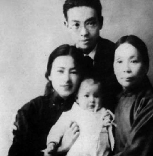 梁启超背后的三个女人，一妻一妾一红颜知己，九个子女皆是人杰