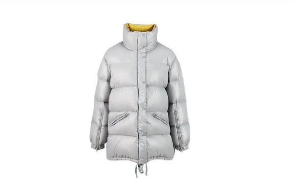 羽绒服洗了一坨一坨的怎么弄 羽绒服怎么清洗最好 羽绒服洗了一坨一坨的怎么弄 羽绒服怎么清洗最好