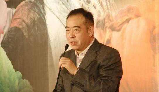 陈凯歌说自己不会加入外籍,而他儿子陈飞宇被北影录取时却是美籍