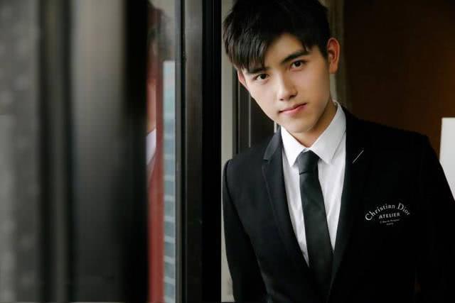 陈凯歌说自己不会加入外籍,而他儿子陈飞宇被北影录取时却是美籍