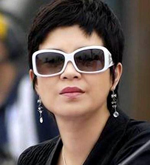 明星相册:52岁杭天琪,曾风靡在八九十年代(图)