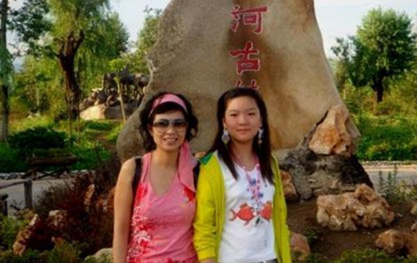 明星相册:52岁杭天琪,曾风靡在八九十年代(图)