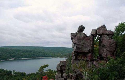 女孩因攀岩战胜厌食症 又因攀岩不幸身亡