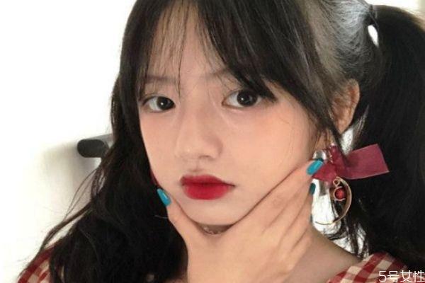 头发漂过还能拉直吗 水润拉直能保持多久 头发漂过还能拉直吗 水润拉直能保持多久