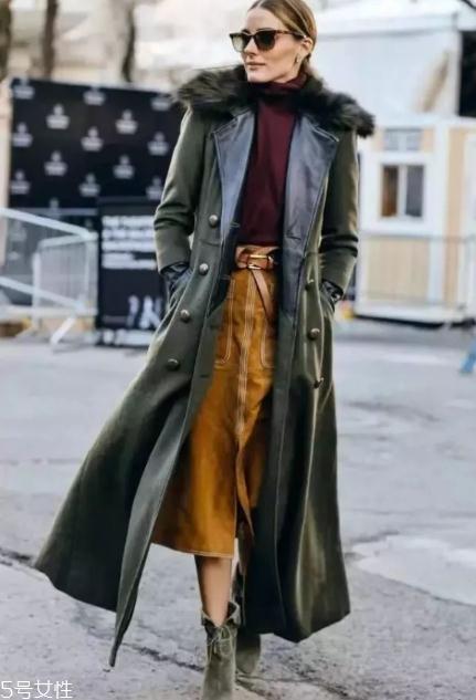 冬季半身裙怎么搭配？这样穿时尚又藏肉