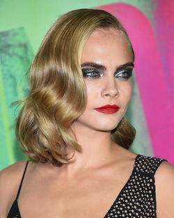 极光红是什么颜色？极光红口红试色