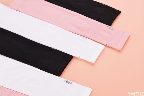 防晒手套什么材质好 什么布料的手套防晒效果好 防晒手套什么材质好 什么布料的手套防晒效果好