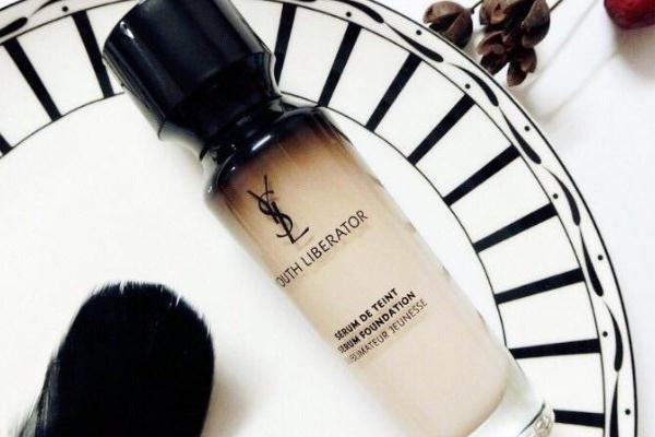 圣罗兰粉底液色号怎么选 圣罗兰粉底液推荐 圣罗兰粉底液色号怎么选 圣罗兰粉底液推荐