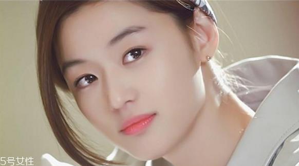 遮瑕膏可以代替bb霜吗 遮出无暇牛奶肌 遮瑕膏可以代替bb霜吗 遮出无暇牛奶肌