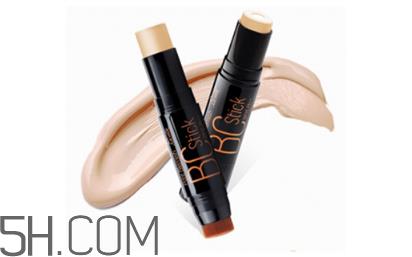 怎样涂粉底能减少伤害?粉底液的用量 怎样涂粉底能减少伤害?粉底液的用量