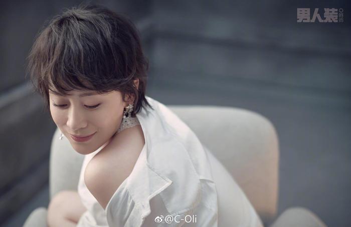 演员海清登上《男人装》杂志开季刊双封面