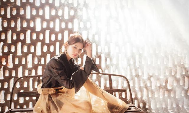 你知道你和星星有什么区别吗5星星在天上，你在我心里