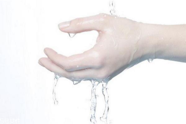 美瞳哪个颜色自然 自然色美瞳推荐 美瞳哪个颜色自然 自然色美瞳推荐