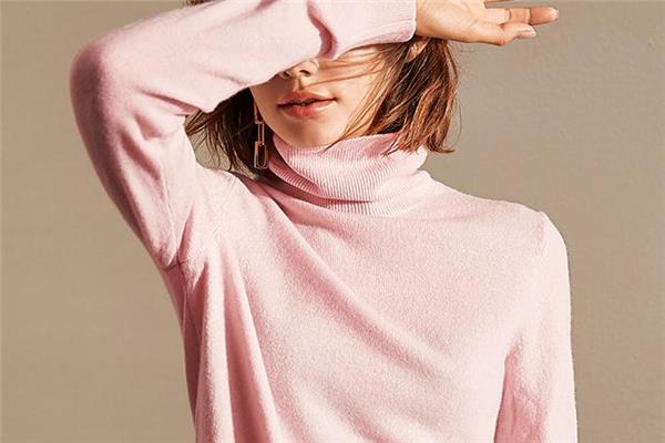 羊绒衫和毛衣哪个暖和 肯定是羊绒衫 羊绒衫和毛衣哪个暖和 肯定是羊绒衫