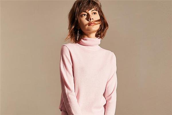 羊绒衫和毛衣哪个暖和 肯定是羊绒衫 羊绒衫和毛衣哪个暖和 肯定是羊绒衫