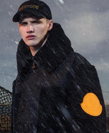 moncler羽绒服多少钱？moncler羽绒服价格