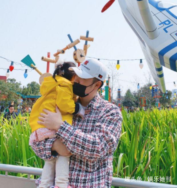 陈赫女儿快三岁了,张子萱用四年证明真爱,可陈赫欠她一场婚礼