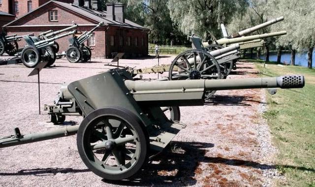 二营长的意大利炮,到底是个什么炮?