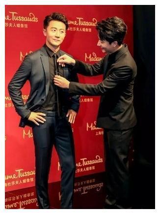 明星蜡像:张艺兴的比他还帅,黄轩像1:1复制的,李准基的丑哭了