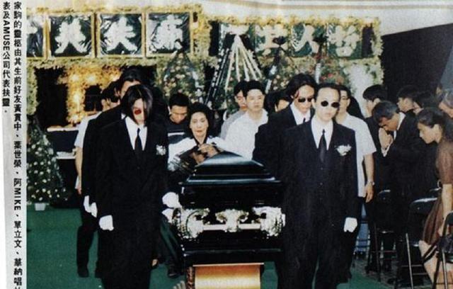 综艺节目屡生意外,宋小宝腰椎骨折,李晨眉骨缝针,他却当场死亡