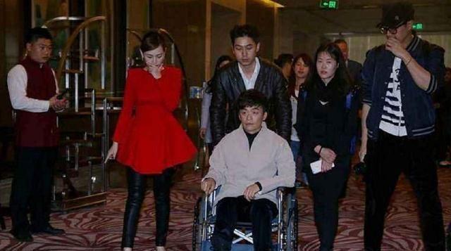 综艺节目屡生意外,宋小宝腰椎骨折,李晨眉骨缝针,他却当场死亡