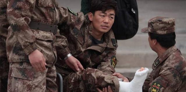 综艺节目屡生意外,宋小宝腰椎骨折,李晨眉骨缝针,他却当场死亡