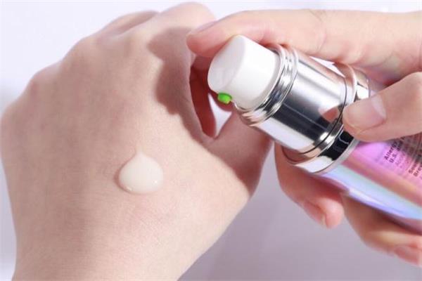 倩碧302美白镭射瓶白天能用吗 倩碧302敏感肌能用吗 倩碧302美白镭射瓶白天能用吗 倩碧302敏感肌能用吗