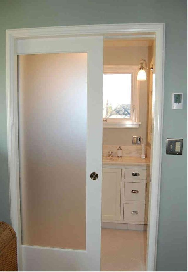 卫生间装推拉门，原来有这么多好处！看完才知自家装错了