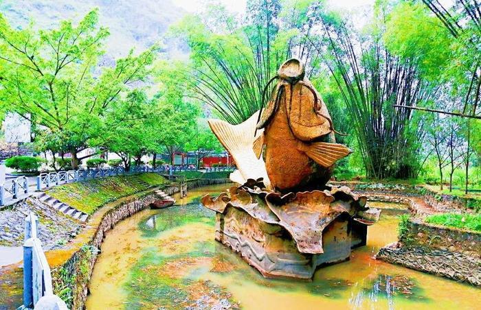 南宁市马山县之游,“天河倒影”~金伦洞