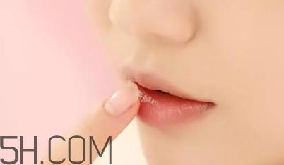 什么牌子的唇膜好用又平价?平价唇膜推荐 什么牌子的唇膜好用又平价?平价唇膜推荐