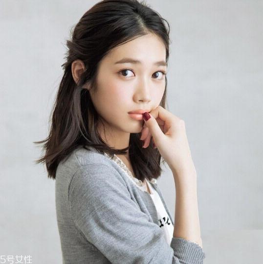 女生中长发如何留显瘦 五款显瘦中长发发型 女生中长发如何留显瘦 五款显瘦中长发发型