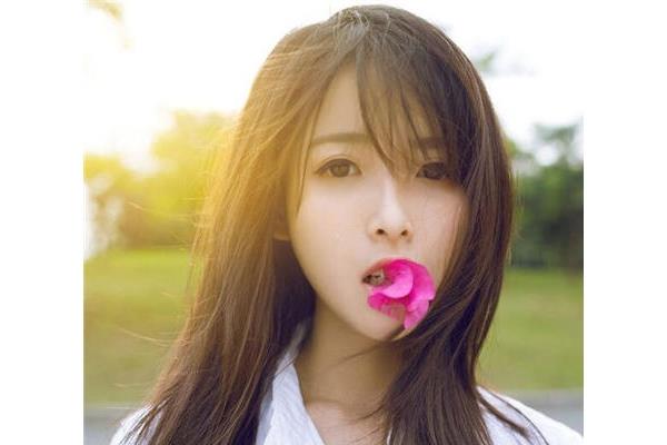 女生中长发如何留显瘦 五款显瘦中长发发型 女生中长发如何留显瘦 五款显瘦中长发发型