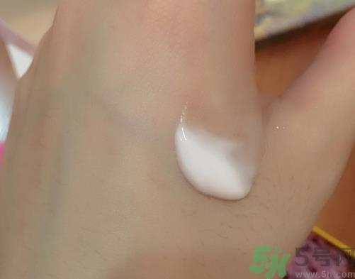 欧舒丹美肌无瑕保湿霜怎么样?欧舒丹面霜好用吗? 欧舒丹美肌无瑕保湿霜怎么样?欧舒丹面霜好用吗?