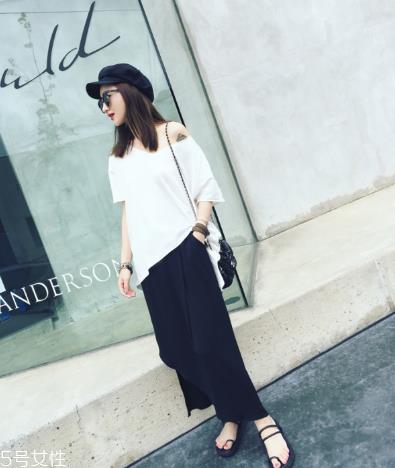 v领t恤怎样搭配衣服?v领t恤搭配图片 v领t恤怎样搭配衣服?v领t恤搭配图片