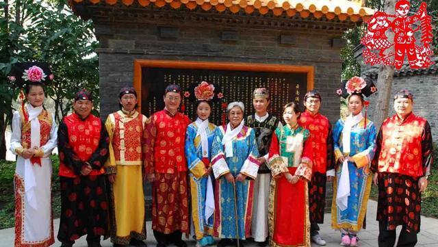 大清灭亡后，满洲八旗地位一落千丈，最后落得如此下场