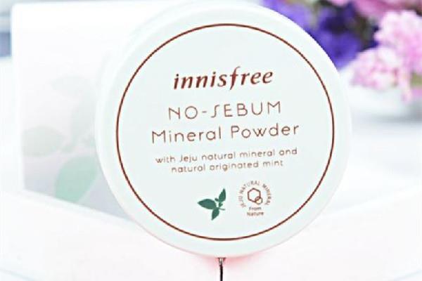 悦诗风吟散粉是珠光还是哑光的 悦诗风吟散粉适合油皮吗 悦诗风吟散粉是珠光还是哑光的 悦诗风吟散粉适合油皮吗