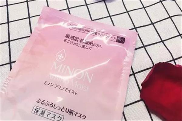 minon面膜含酒精吗 成分很安全 minon面膜含酒精吗 成分很安全